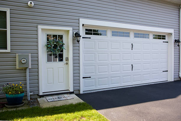 24/7 Emergency Garage Door Panel Replacement experts in Byron Center, MI